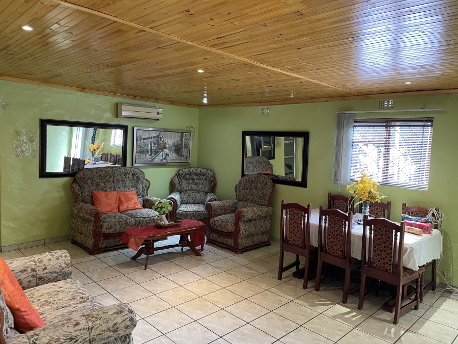 7 Bedroom Property for Sale in Northpine Western Cape